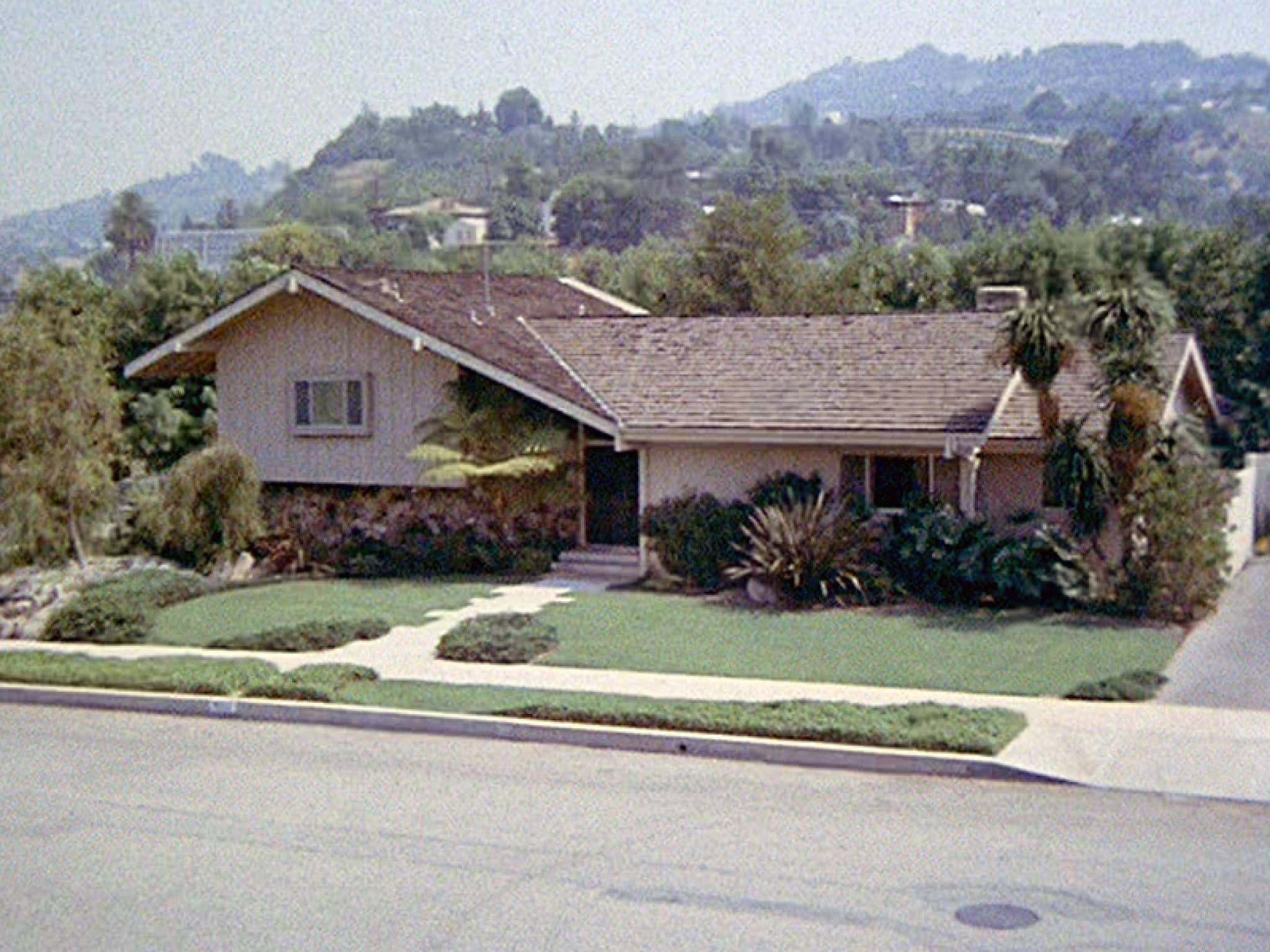 The Brady Bunch House Is For Sale - TV Yesteryear