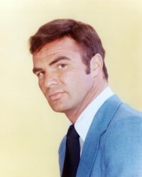Photo Print: Burt Reynolds - Dan August, 10x8in.
