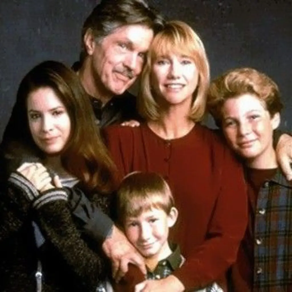 Picket Fences Tv Yesteryear Picket Fences Tv Yesteryear